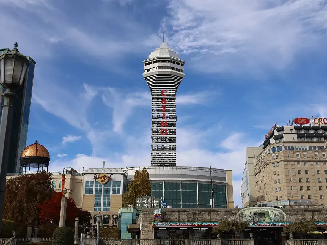 Casino Niagara tower above Falls Avenue