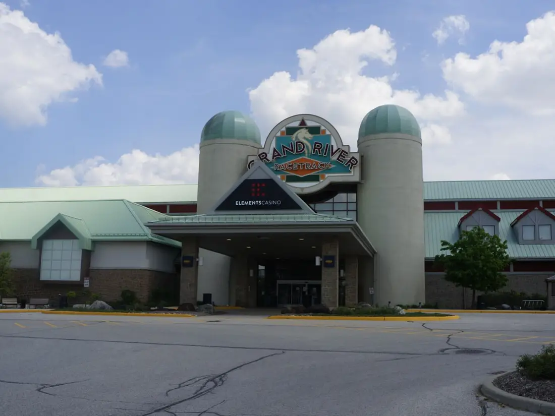 Entrance of Elements Casino Grand River between two silo towers